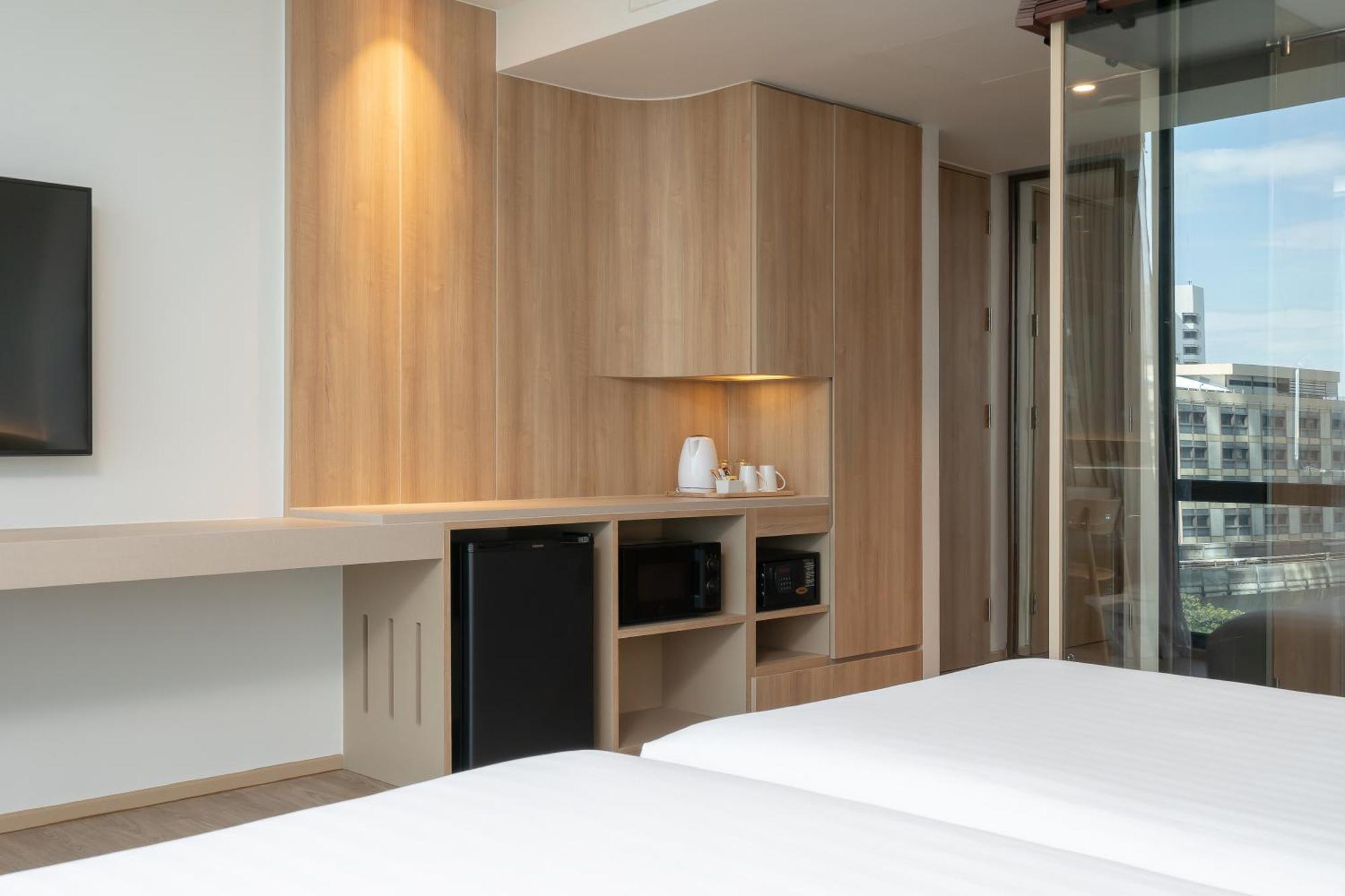 Vic 3 Bangkok Hotel Luaran gambar